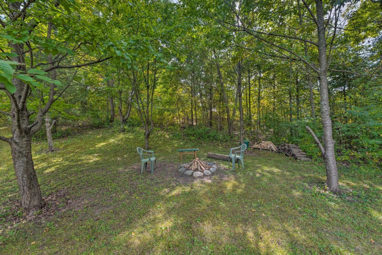 Cozy Wisconsin Studio, 11 Mi To Lake Geneva! Burlington Екстериор снимка