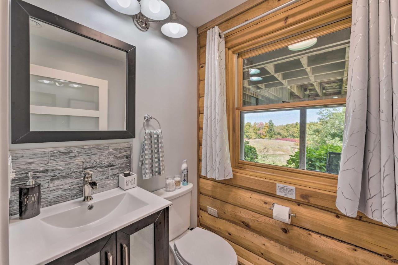 Cozy Wisconsin Studio, 11 Mi To Lake Geneva! Burlington Екстериор снимка